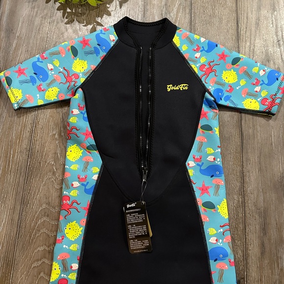 Goldfin Wetsuit - Picture 4 of 14